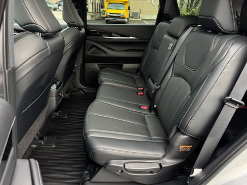 Used 2023 INFINITI QX60 Pure image 13