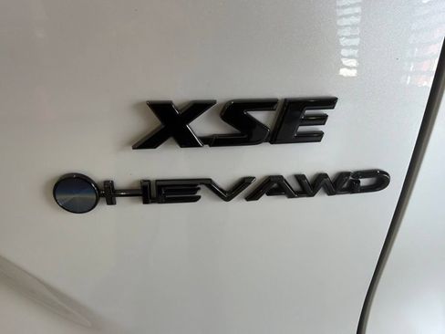 Used 2026 Toyota Corolla Cross AWD Hybrid w/ Convenience Package image 3