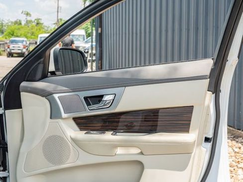 Used 2012 Jaguar XF Portfolio image 43