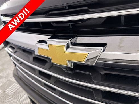Used 2024 Chevrolet Traverse LT image 33