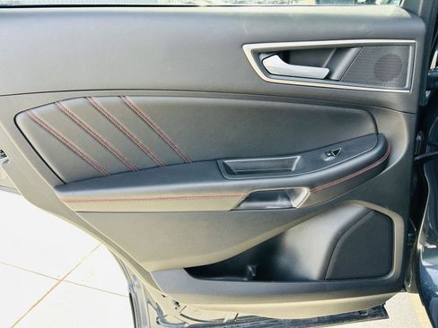 Used 2024 Ford Edge ST-Line image 24