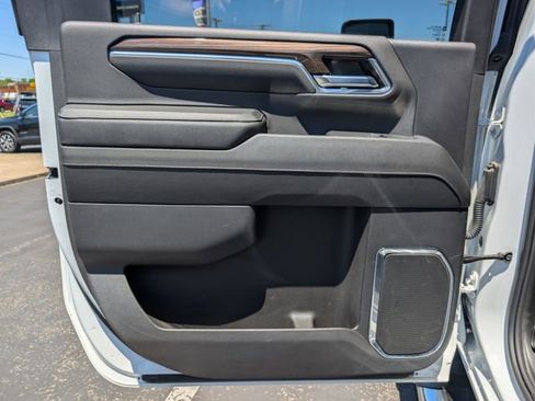 Used 2024 Chevrolet Silverado 3500 LT w/ Convenience Package AWD/4WD image 14