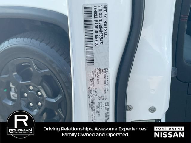 Used 2023 Jeep Compass Trailhawk w/ Sun and Sound Group AWD/4WD image 38