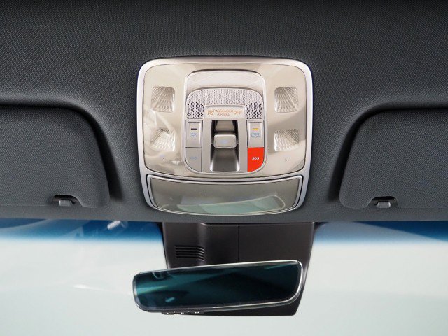 Used 2025 Genesis Electrified GV70 AWD Advance image 76