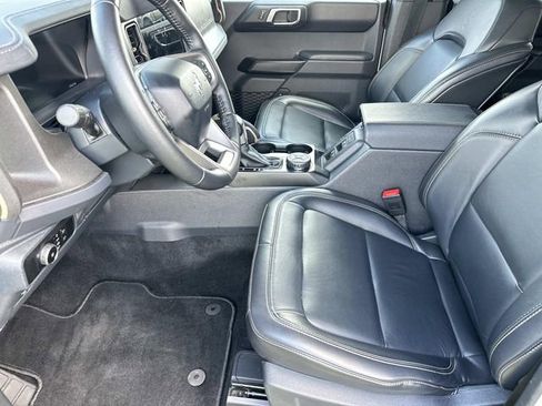 Used 2025 Ford Bronco Badlands AWD/4WD image 21