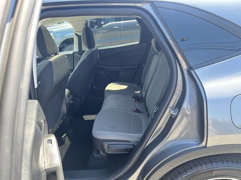 Certified 2022 Ford Escape SE w/ SE Sport Appearance Package AWD/4WD image 4