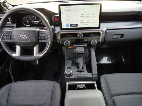 Certified 2025 Toyota 4Runner TRD Off-Road Premium image 11