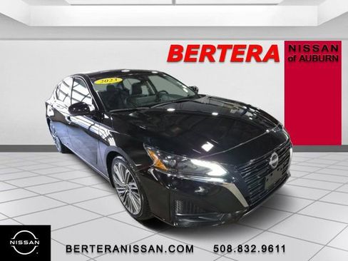 Used 2023 Nissan Altima 2.5 SL image 4