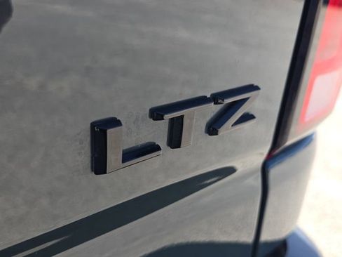 Used 2025 Chevrolet Silverado 3500 LTZ w/ LTZ Plus Package image 11