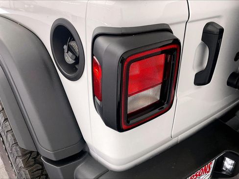 New 2026 Jeep Wrangler Unlimited Sport AWD/4WD image 16