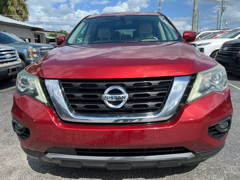 Used 2017 Nissan Pathfinder SV FWD image 3