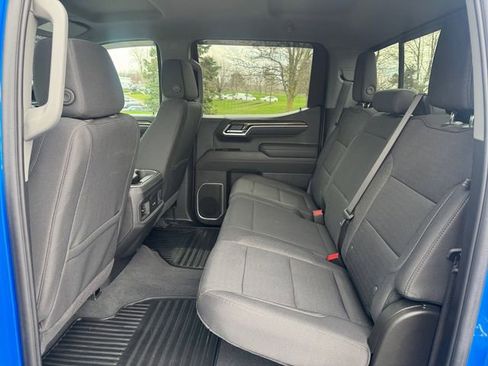 Used 2025 Chevrolet Silverado 1500 LT w/ Convenience Package II image 16