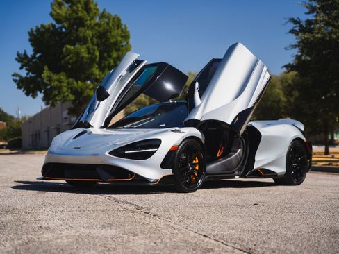 Used 2021 McLaren 765LT RWD image 5