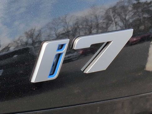 Used 2026 BMW i7 xDrive60 w/ Executive Package AWD/4WD image 13