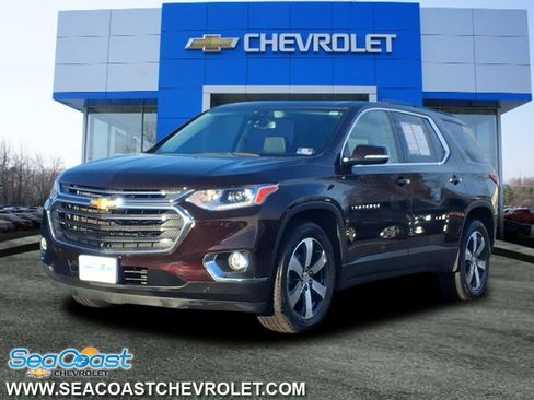 Certified 2020 Chevrolet Traverse LT w/ LT Premium Package image 3