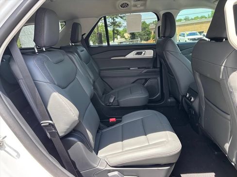 New 2026 Ford Explorer Active w/ Active Comfort Package AWD/4WD image 12