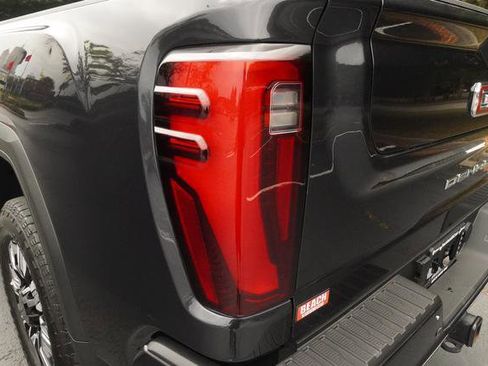 Used 2024 GMC Sierra 2500 Denali w/ Denali Reserve Package AWD/4WD image 42