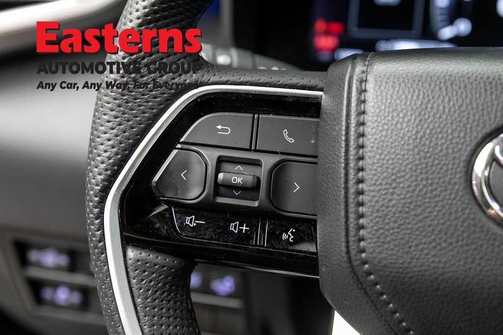 Used 2023 Toyota Tundra Platinum AWD/4WD image 18
