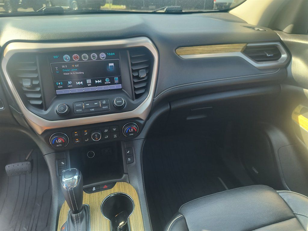 Used 2017 GMC Acadia Denali w/ Technology Package AWD/4WD image 18