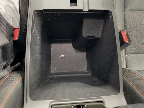 Used 2025 Nissan Frontier PRO-4X image 40