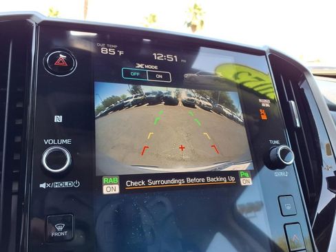 Used 2023 Subaru Ascent Premium w/ Convenience Package image 6