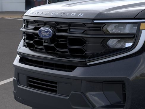 New 2026 Ford Expedition Active RWD image 17