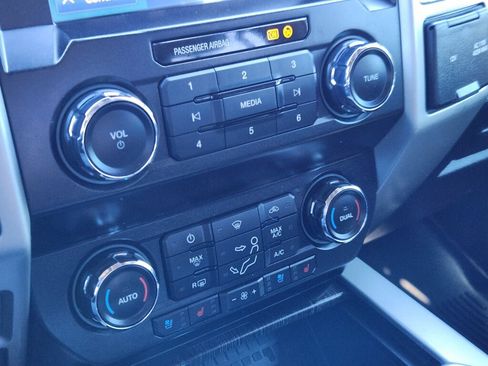 Used 2021 Ford F350 Lariat w/ Lariat Ultimate Package image 21