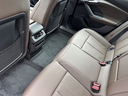 New 2025 Audi A6 e-tron Premium Plus image 9