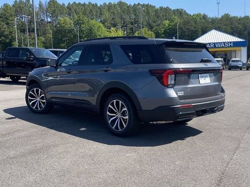 New 2026 Ford Explorer ST-Line RWD image 5