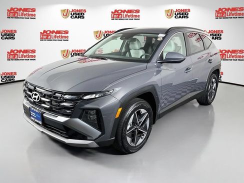 Certified 2025 Hyundai Tucson SEL AWD/4WD image 12