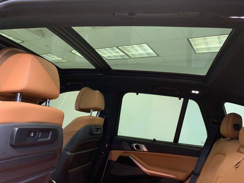 Used 2023 BMW X5 xDrive40i w/ Executive Package image 51