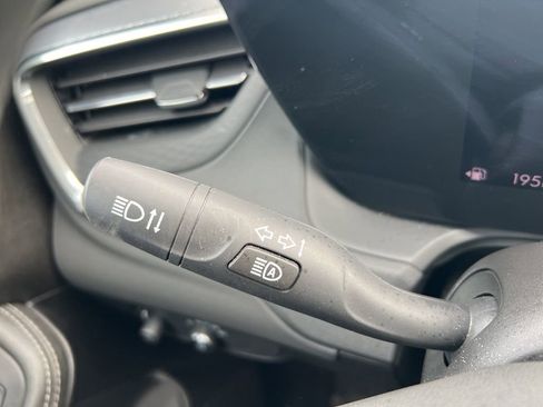 Used 2025 Buick Encore GX Preferred image 13