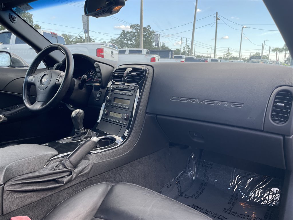 Used 2009 Chevrolet Corvette Coupe w/ Preferred Equipment Group RWD image 16