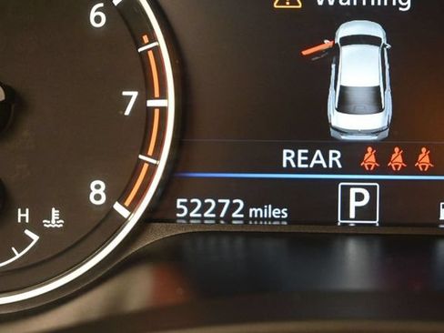 Used 2025 Nissan Altima 2.5 SV FWD image 11