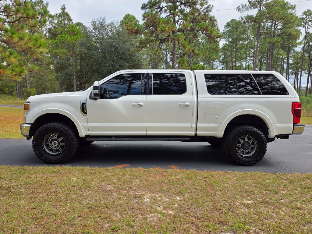 Used 2022 Ford F250 Lariat w/ Tremor Off-Road Package AWD/4WD image 2