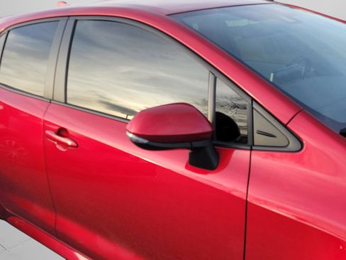 Used 2022 Toyota Corolla SE image 13