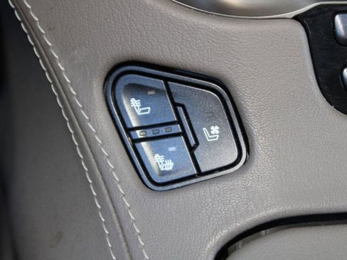 Used 2019 GMC Yukon XL Denali w/ Denali Ultimate Package image 35