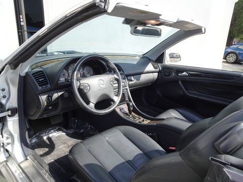 Used 2002 Mercedes-Benz CLK 55 AMG Cabriolet image 10