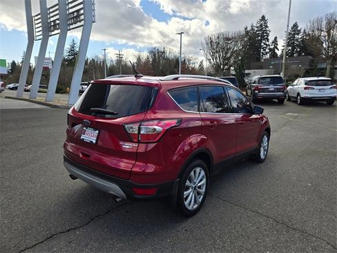 Used 2018 Ford Escape Titanium image 7