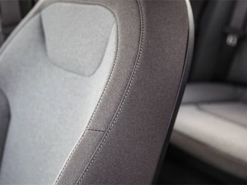 New 2025 Kia K4 LX image 19