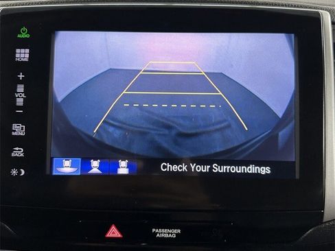 Used 2016 Honda Pilot Touring image 28