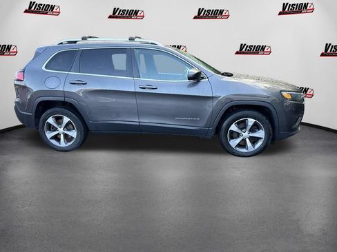 Used 2019 Jeep Cherokee Limited AWD/4WD image 4