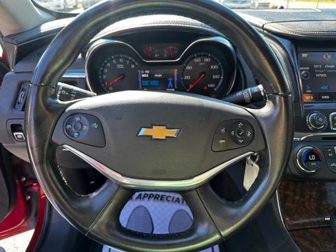 Used 2014 Chevrolet Impala LT image 15