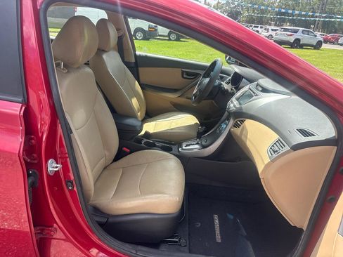 Used 2013 Hyundai Elantra Limited w/ Technology Pkg FWD image 23