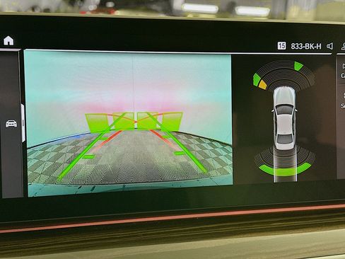 Used 2022 BMW 530i xDrive w/ Premium Package image 22