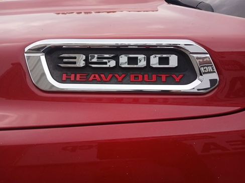 Used 2019 RAM 3500 Tradesman w/ Chrome Appearance Group image 9