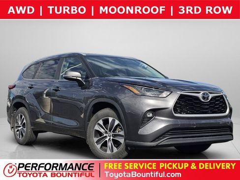Used 2023 Toyota Highlander XLE AWD/4WD image 1