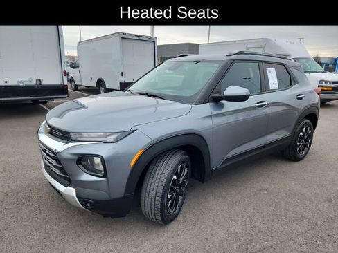 Used 2021 Chevrolet TrailBlazer LT image 3