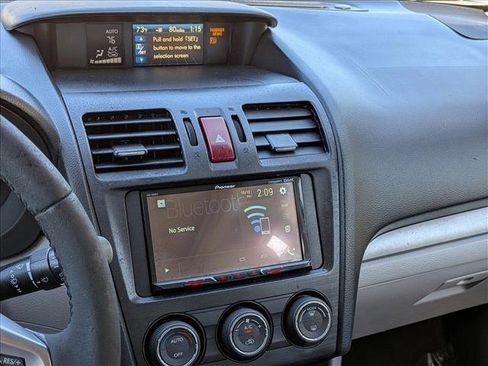 Used 2015 Subaru Forester 2.5i Limited image 15