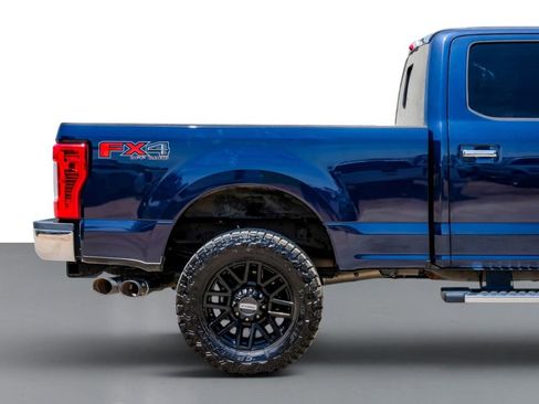Used 2018 Ford F250 Lariat w/ Chrome Package AWD/4WD image 6